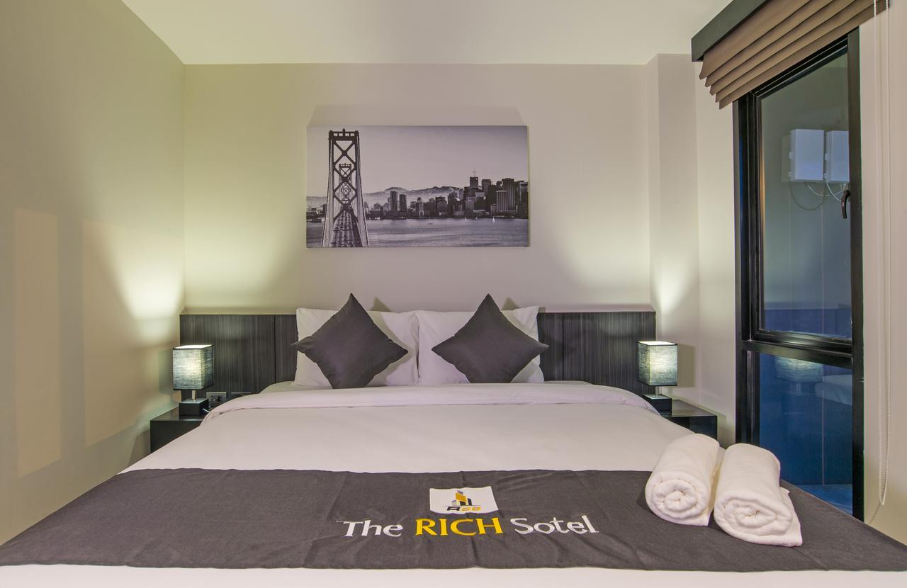 The Rich Sotel Krabi Bagian luar foto